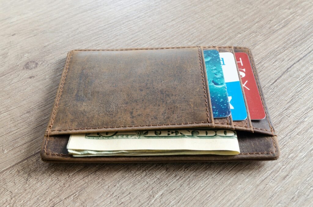 Selecting Alligator Wallets: Balancing Price and Quality