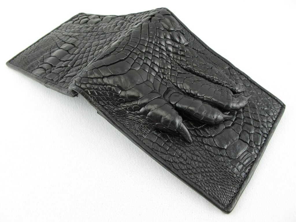 Genuine Crocodile Alligator Foot Claw Skin Leather Bifold Wallet